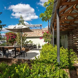 2* Hotel Longreach Most Central Motel